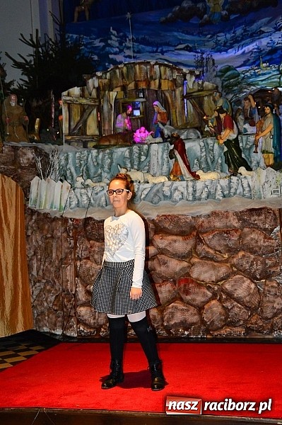 Zdjęcie w galerii na portalu naszraciborz.pl: Kolędowanie przy żłóbku w Tworkowie wiadomości z regionu