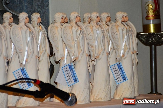 Zdjęcie w galerii na portalu naszraciborz.pl: Kolędowanie przy żłóbku w Tworkowie wiadomości z regionu