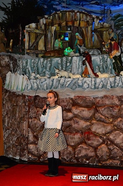 Zdjęcie w galerii na portalu naszraciborz.pl: Kolędowanie przy żłóbku w Tworkowie wiadomości z regionu