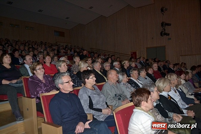 Zdjęcie w galerii na portalu naszraciborz.pl: Operetkowe qui pro quo w Kuźni Raciborskiej. I co dalej? wiadomości z regionu