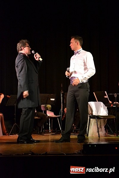 Zdjęcie w galerii na portalu naszraciborz.pl: Operetkowe qui pro quo w Kuźni Raciborskiej. I co dalej? wiadomości z regionu