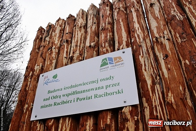 Zdjęcie w galerii na portalu naszraciborz.pl: Dokończą gród przy Arboretum Bramy Morawskiej wiadomości z regionu