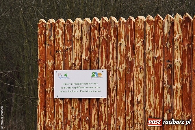 Zdjęcie w galerii na portalu naszraciborz.pl: Dokończą gród przy Arboretum Bramy Morawskiej wiadomości z regionu