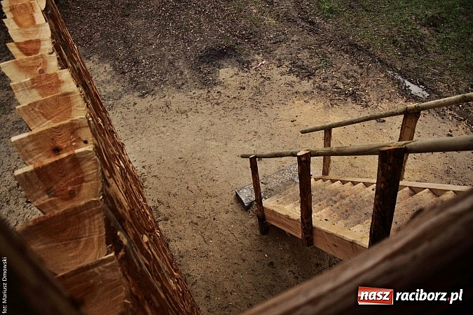 Zdjęcie w galerii na portalu naszraciborz.pl: Dokończą gród przy Arboretum Bramy Morawskiej wiadomości z regionu