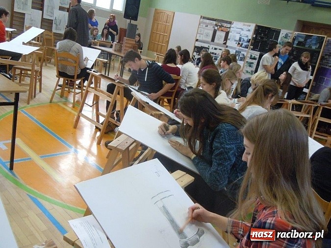 Zdjęcie w galerii na portalu naszraciborz.pl: Kurs rysunku odręcznego w PWSZ wiadomości z regionu