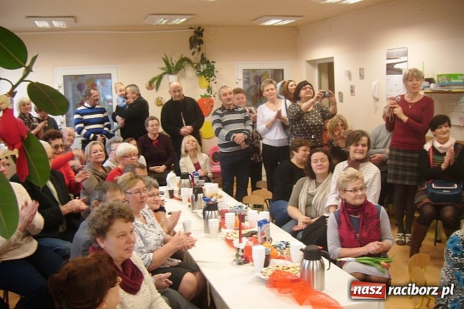 Zdjęcie w galerii na portalu naszraciborz.pl: Godzina dla babci i dziadka w raciborskim żłobku  wiadomości z regionu