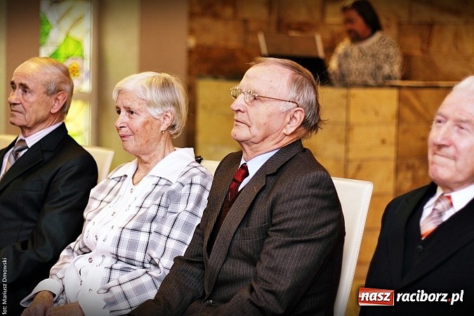 Zdjęcie w galerii na portalu naszraciborz.pl: Prezydent wręczył medale na złote gody wiadomości z regionu