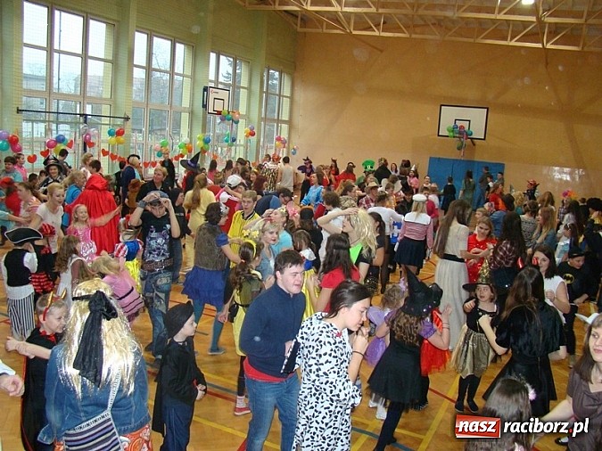 Zdjęcie w galerii na portalu naszraciborz.pl: Bal karnawałowy w Zespole Szkół Specjalnych wiadomości z regionu