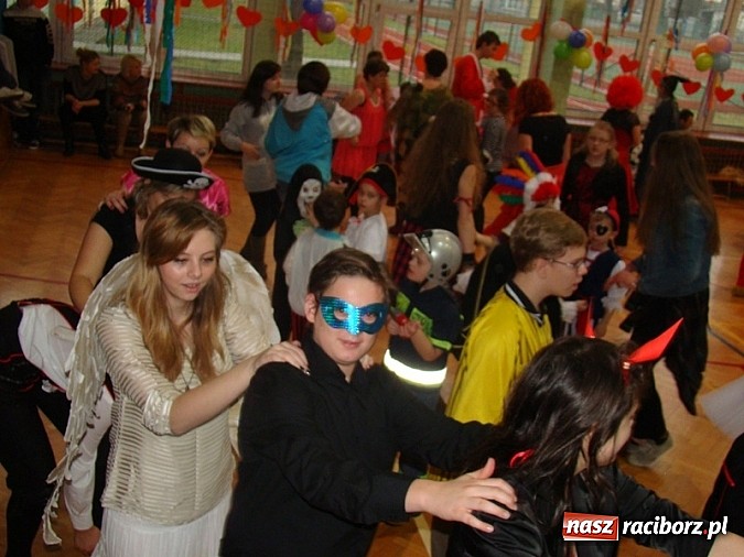 Zdjęcie w galerii na portalu naszraciborz.pl: Bal karnawałowy w Zespole Szkół Specjalnych wiadomości z regionu