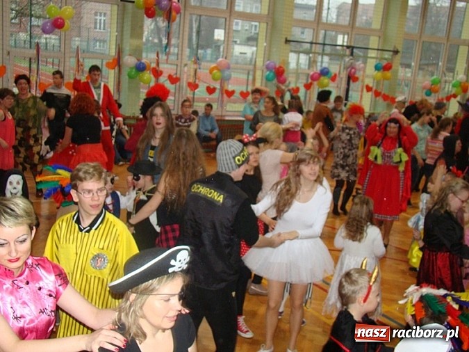 Zdjęcie w galerii na portalu naszraciborz.pl: Bal karnawałowy w Zespole Szkół Specjalnych wiadomości z regionu