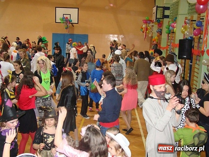 Zdjęcie w galerii na portalu naszraciborz.pl: Bal karnawałowy w Zespole Szkół Specjalnych wiadomości z regionu