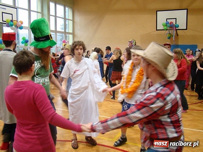 Zdjęcie w galerii na portalu naszraciborz.pl: Bal karnawałowy w Zespole Szkół Specjalnych wiadomości z regionu