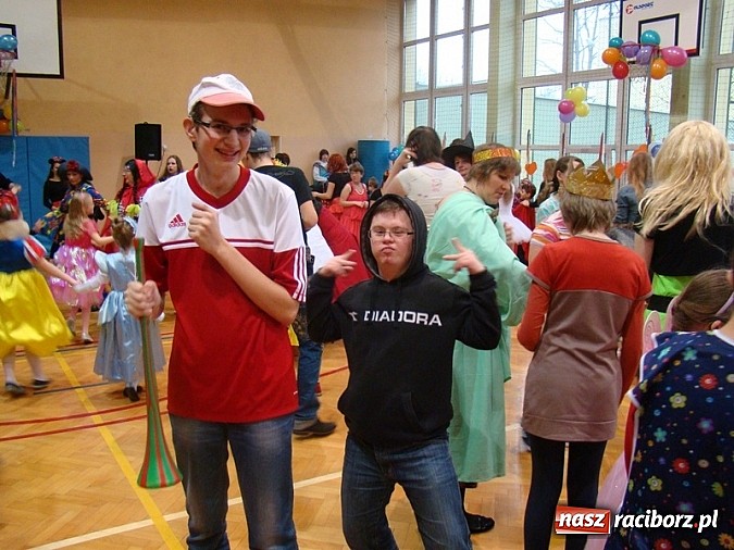 Zdjęcie w galerii na portalu naszraciborz.pl: Bal karnawałowy w Zespole Szkół Specjalnych wiadomości z regionu