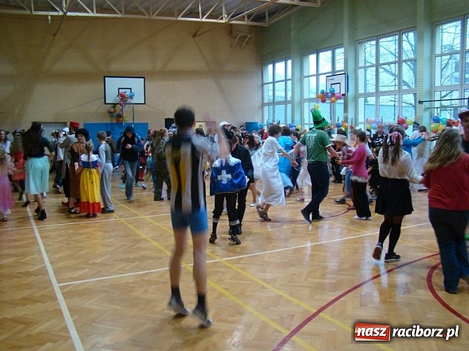Zdjęcie w galerii na portalu naszraciborz.pl: Bal karnawałowy w Zespole Szkół Specjalnych wiadomości z regionu