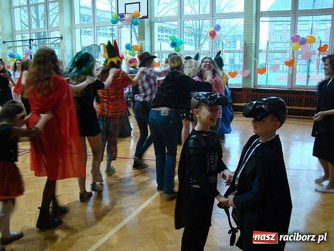 Zdjęcie w galerii na portalu naszraciborz.pl: Bal karnawałowy w Zespole Szkół Specjalnych wiadomości z regionu