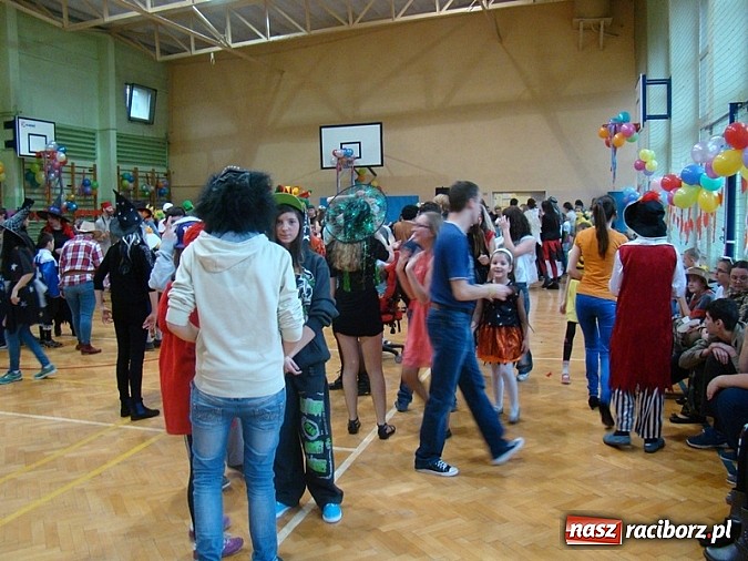 Zdjęcie w galerii na portalu naszraciborz.pl: Bal karnawałowy w Zespole Szkół Specjalnych wiadomości z regionu