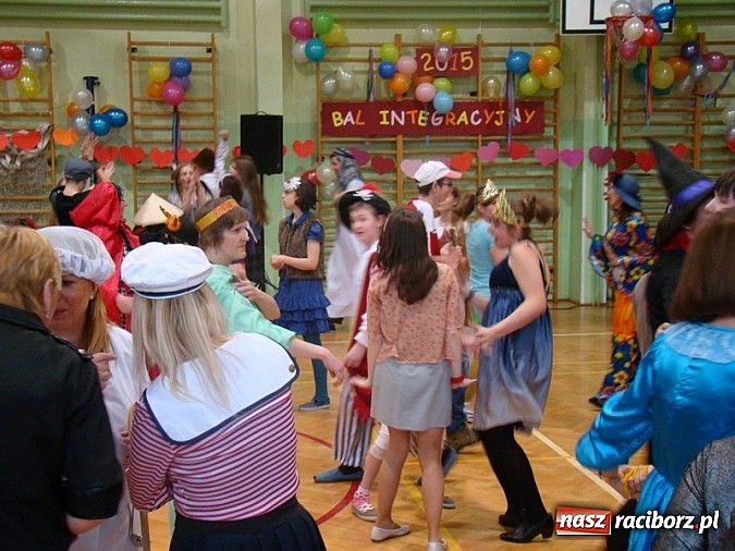 Zdjęcie w galerii na portalu naszraciborz.pl: Bal karnawałowy w Zespole Szkół Specjalnych wiadomości z regionu