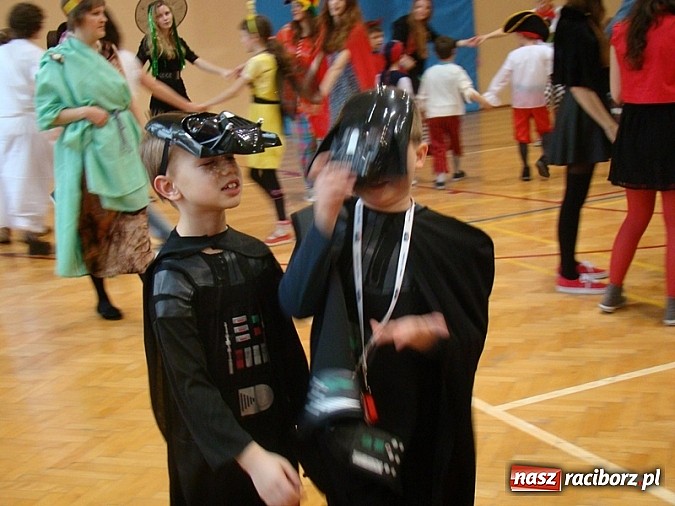 Zdjęcie w galerii na portalu naszraciborz.pl: Bal karnawałowy w Zespole Szkół Specjalnych wiadomości z regionu