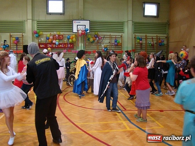 Zdjęcie w galerii na portalu naszraciborz.pl: Bal karnawałowy w Zespole Szkół Specjalnych wiadomości z regionu