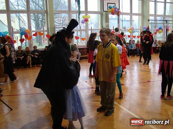 Zdjęcie w galerii na portalu naszraciborz.pl: Bal karnawałowy w Zespole Szkół Specjalnych wiadomości z regionu