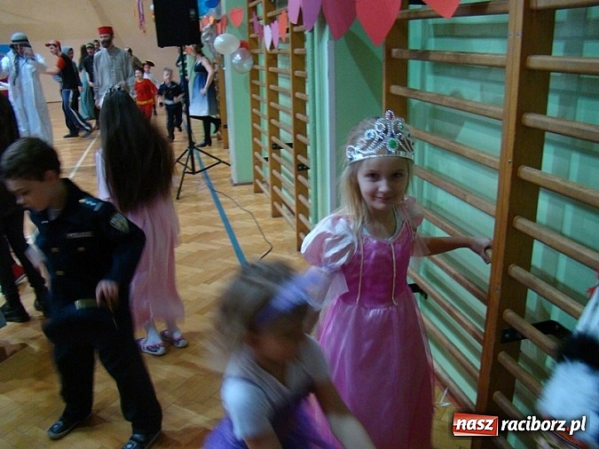 Zdjęcie w galerii na portalu naszraciborz.pl: Bal karnawałowy w Zespole Szkół Specjalnych wiadomości z regionu