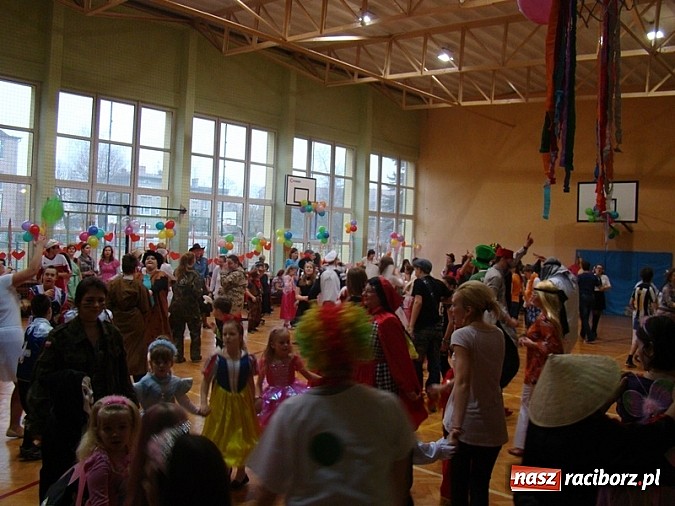 Zdjęcie w galerii na portalu naszraciborz.pl: Bal karnawałowy w Zespole Szkół Specjalnych wiadomości z regionu