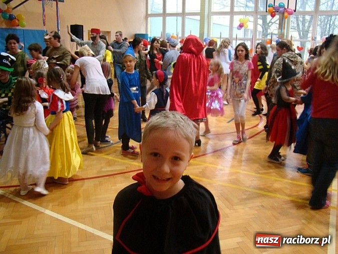 Zdjęcie w galerii na portalu naszraciborz.pl: Bal karnawałowy w Zespole Szkół Specjalnych wiadomości z regionu
