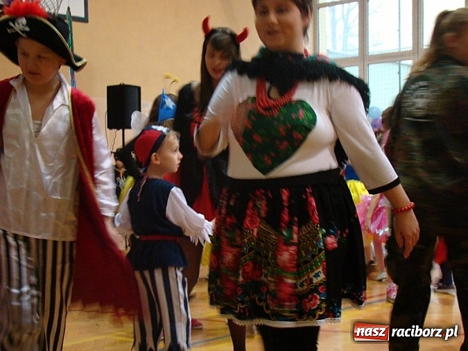 Zdjęcie w galerii na portalu naszraciborz.pl: Bal karnawałowy w Zespole Szkół Specjalnych wiadomości z regionu