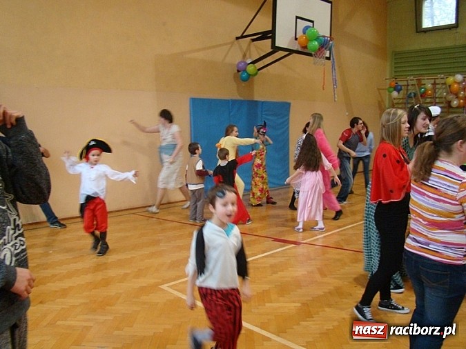 Zdjęcie w galerii na portalu naszraciborz.pl: Bal karnawałowy w Zespole Szkół Specjalnych wiadomości z regionu