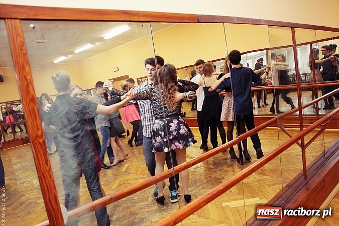 Zdjęcie w galerii na portalu naszraciborz.pl: Warsztaty taneczne z mistrzowskiej klasy tancerzami  wiadomości z regionu
