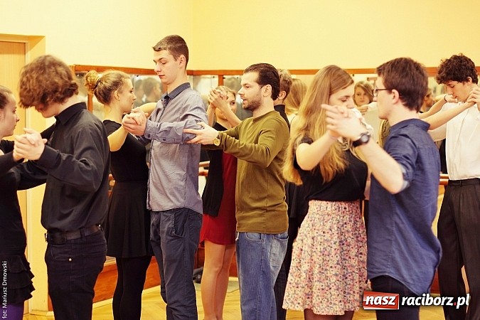 Zdjęcie w galerii na portalu naszraciborz.pl: Warsztaty taneczne z mistrzowskiej klasy tancerzami  wiadomości z regionu