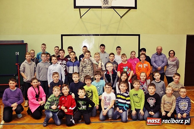 Zdjęcie w galerii na portalu naszraciborz.pl: VII Międzynarodowy i Międzyszkolny Turniej Szachowy wiadomości z regionu