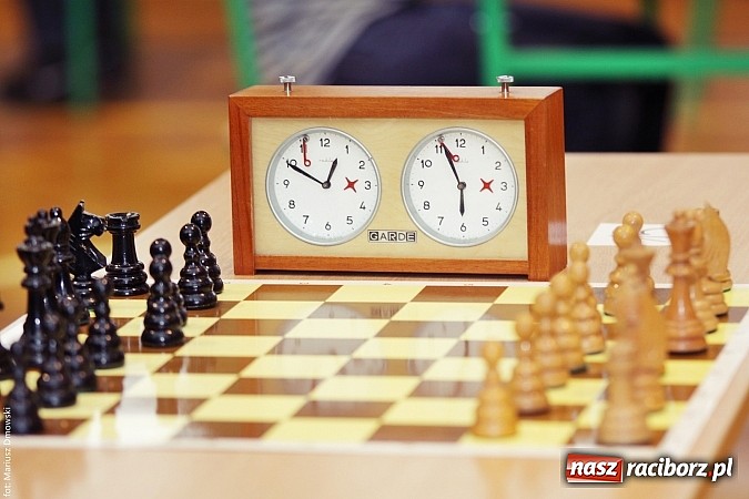 Zdjęcie w galerii na portalu naszraciborz.pl: VII Międzynarodowy i Międzyszkolny Turniej Szachowy wiadomości z regionu
