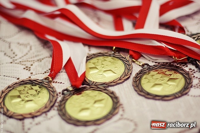 Zdjęcie w galerii na portalu naszraciborz.pl: VII Międzynarodowy i Międzyszkolny Turniej Szachowy wiadomości z regionu