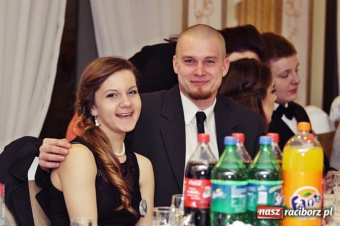 Zdjęcie w galerii na portalu naszraciborz.pl: Szampańska zabawa ZSZ w bieńkowickim Rege wiadomości z regionu