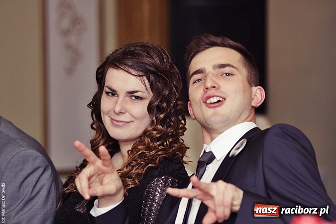 Zdjęcie w galerii na portalu naszraciborz.pl: Szampańska zabawa ZSZ w bieńkowickim Rege wiadomości z regionu