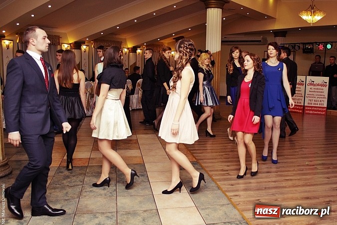 Zdjęcie w galerii na portalu naszraciborz.pl: Szampańska zabawa ZSZ w bieńkowickim Rege wiadomości z regionu