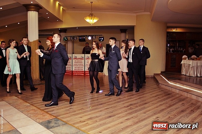 Zdjęcie w galerii na portalu naszraciborz.pl: Szampańska zabawa ZSZ w bieńkowickim Rege wiadomości z regionu