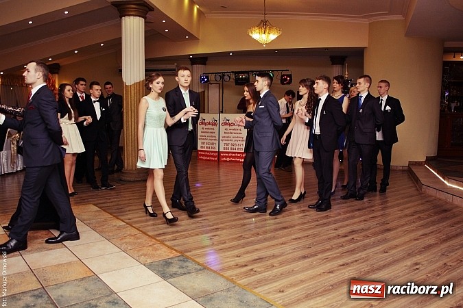 Zdjęcie w galerii na portalu naszraciborz.pl: Szampańska zabawa ZSZ w bieńkowickim Rege wiadomości z regionu