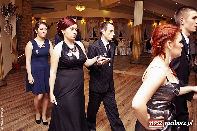 Zdjęcie w galerii na portalu naszraciborz.pl: Szampańska zabawa ZSZ w bieńkowickim Rege wiadomości z regionu