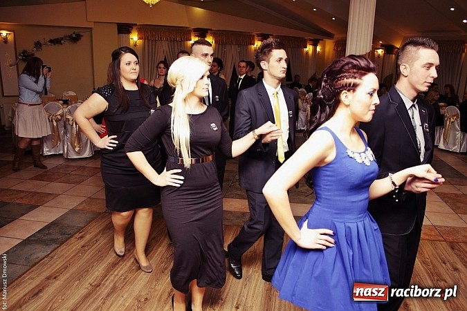 Zdjęcie w galerii na portalu naszraciborz.pl: Szampańska zabawa ZSZ w bieńkowickim Rege wiadomości z regionu