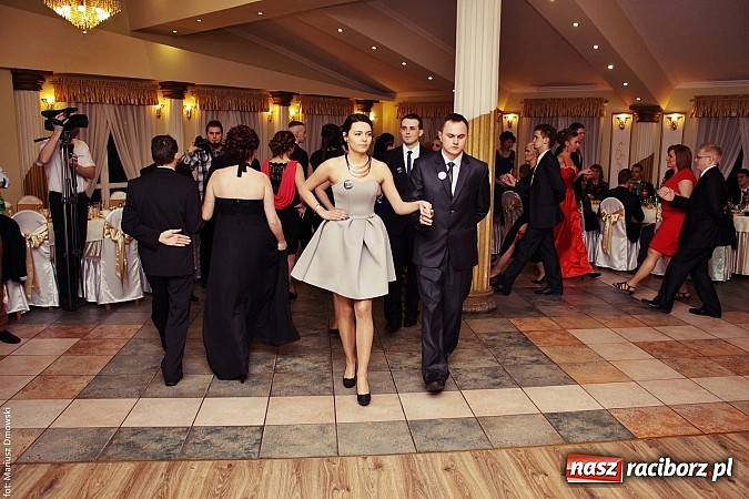 Zdjęcie w galerii na portalu naszraciborz.pl: Szampańska zabawa ZSZ w bieńkowickim Rege wiadomości z regionu