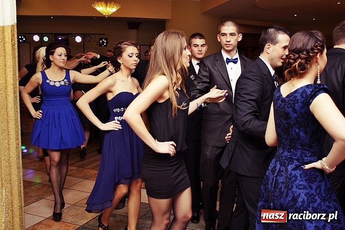 Zdjęcie w galerii na portalu naszraciborz.pl: Szampańska zabawa ZSZ w bieńkowickim Rege wiadomości z regionu