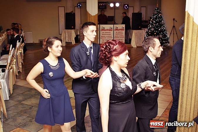 Zdjęcie w galerii na portalu naszraciborz.pl: Szampańska zabawa ZSZ w bieńkowickim Rege wiadomości z regionu