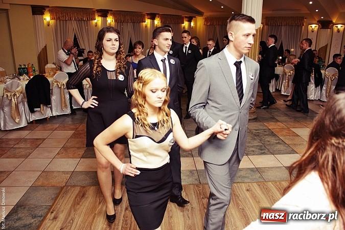 Zdjęcie w galerii na portalu naszraciborz.pl: Szampańska zabawa ZSZ w bieńkowickim Rege wiadomości z regionu