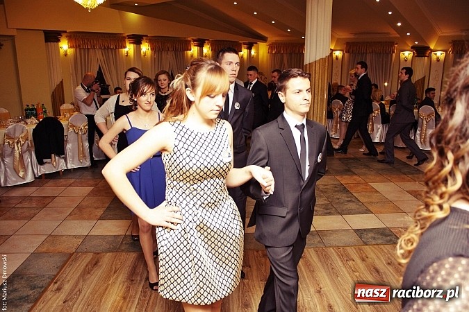 Zdjęcie w galerii na portalu naszraciborz.pl: Szampańska zabawa ZSZ w bieńkowickim Rege wiadomości z regionu