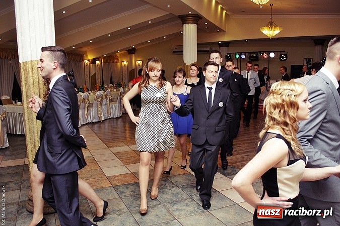 Zdjęcie w galerii na portalu naszraciborz.pl: Szampańska zabawa ZSZ w bieńkowickim Rege wiadomości z regionu