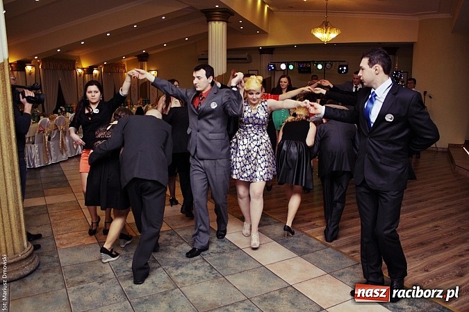 Zdjęcie w galerii na portalu naszraciborz.pl: Szampańska zabawa ZSZ w bieńkowickim Rege wiadomości z regionu