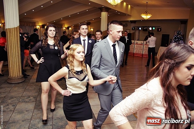 Zdjęcie w galerii na portalu naszraciborz.pl: Szampańska zabawa ZSZ w bieńkowickim Rege wiadomości z regionu