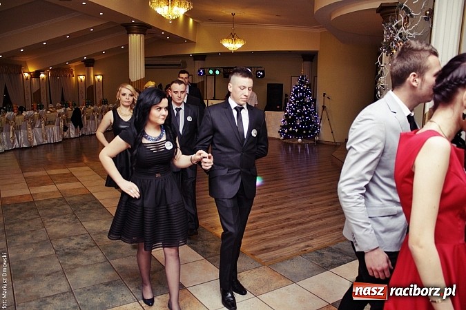 Zdjęcie w galerii na portalu naszraciborz.pl: Szampańska zabawa ZSZ w bieńkowickim Rege wiadomości z regionu